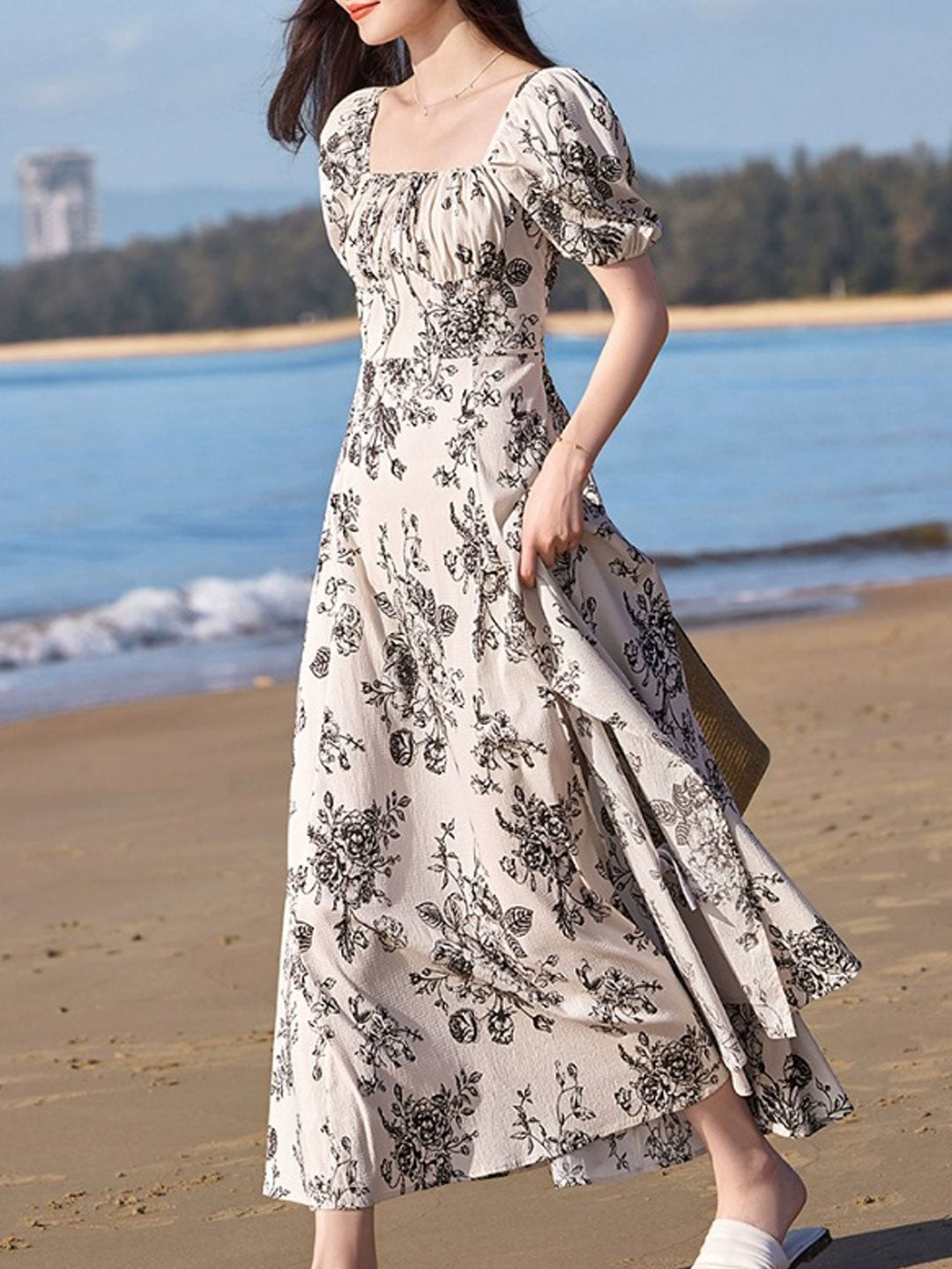 elegant square neck dress Elegant Wedding Dresses Square Neck Beach Bride Dress Lace Applique Bridal  Gown