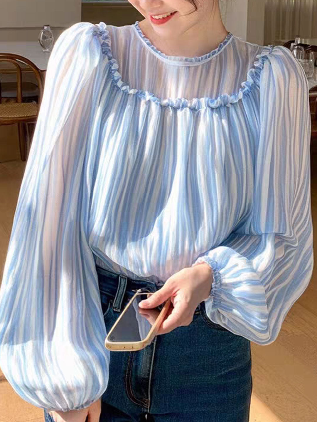 Emma Vacation Auricular Striped Blouse
