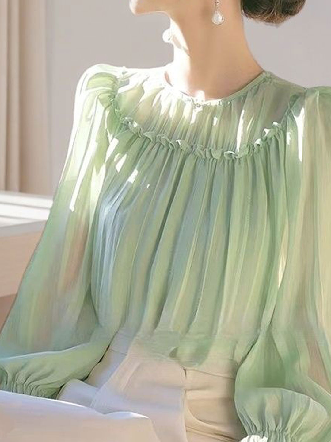 Emma Vacation Auricular Striped Blouse