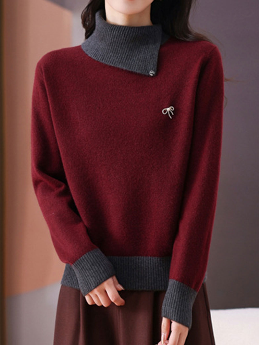 Olivia Classic Turtleneck Contrasted Panelled Knitted Sweater