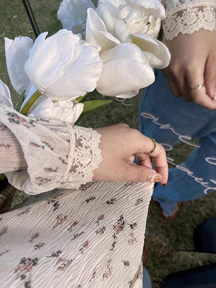 Lydia Retro V-Neck Lace Floral Chiffon Blouse