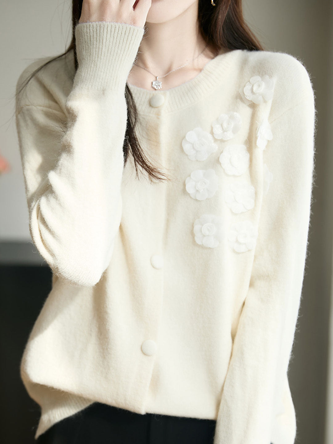 Aubrey Classic Crew Neck Flower Knitted Cardigan