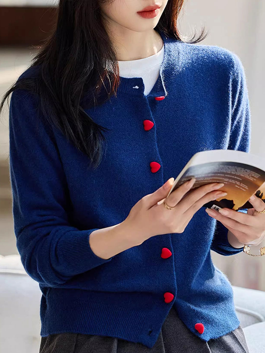 Raya Elegant Crew Neck Heart Button Knitted Cardigan