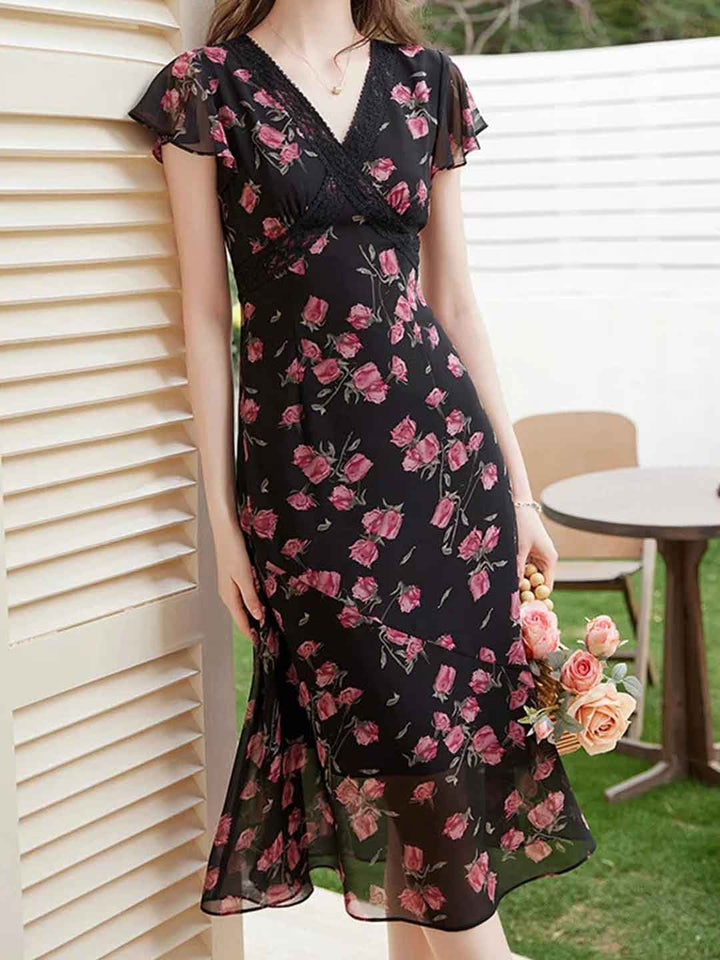 Elizabeth Retro V-Neck Color-Blocked Floral Dress