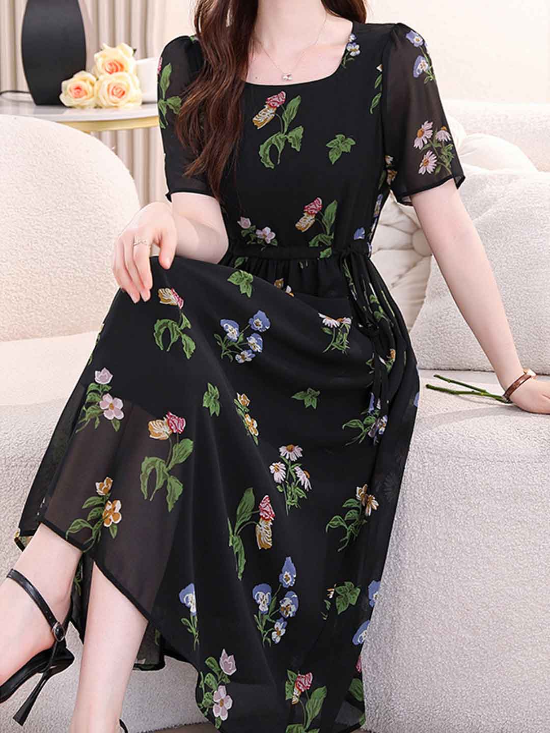 Riley Classic U-Neck Printed Chiffon Dress