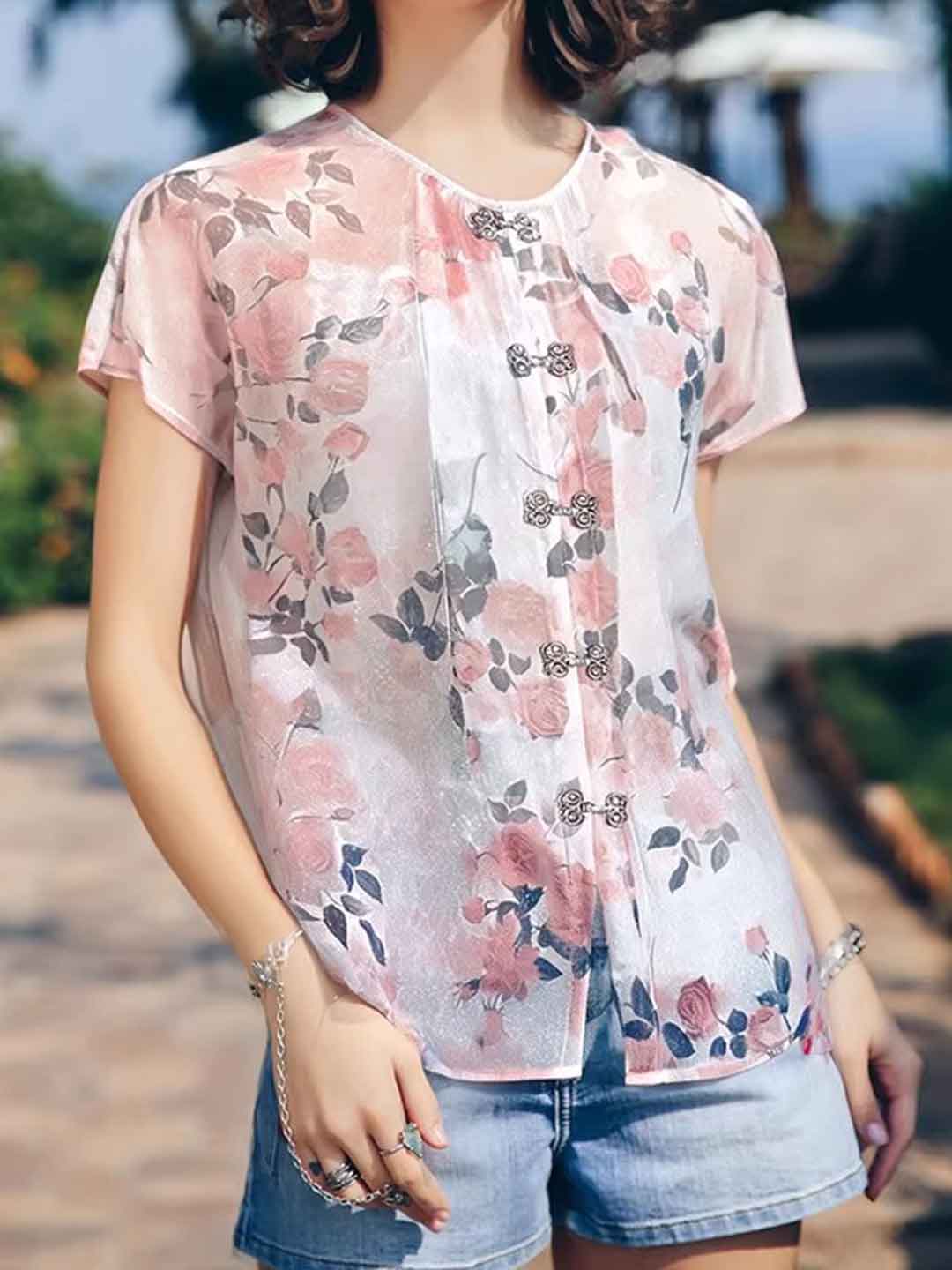 Sophia Slim Crew Neck Printed Chiffon Top