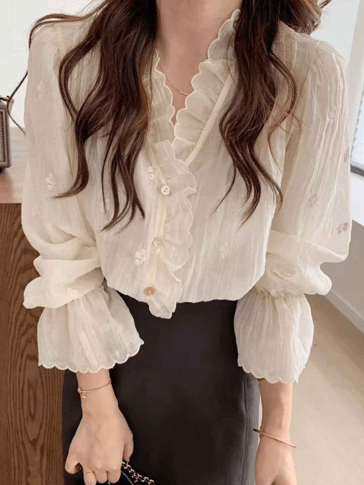 Emily Retro V-neck Auricular Lace Embroidered Top