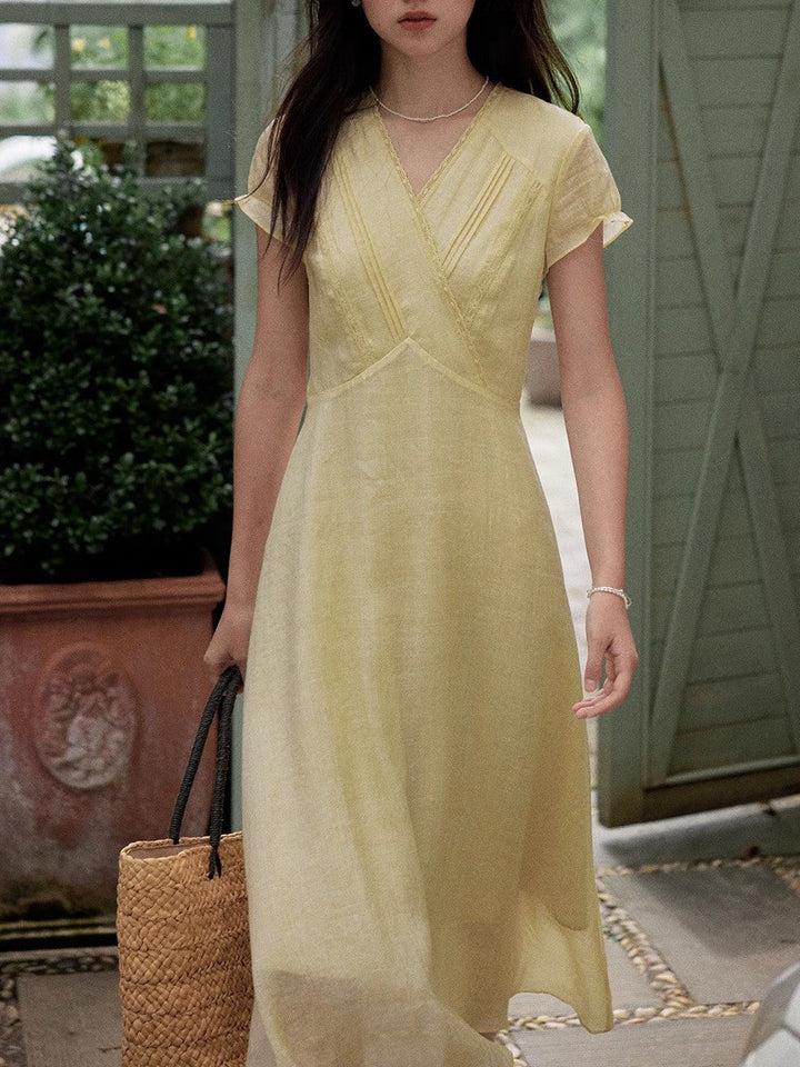 Mia Elegant V-Neck Waisted Dress
