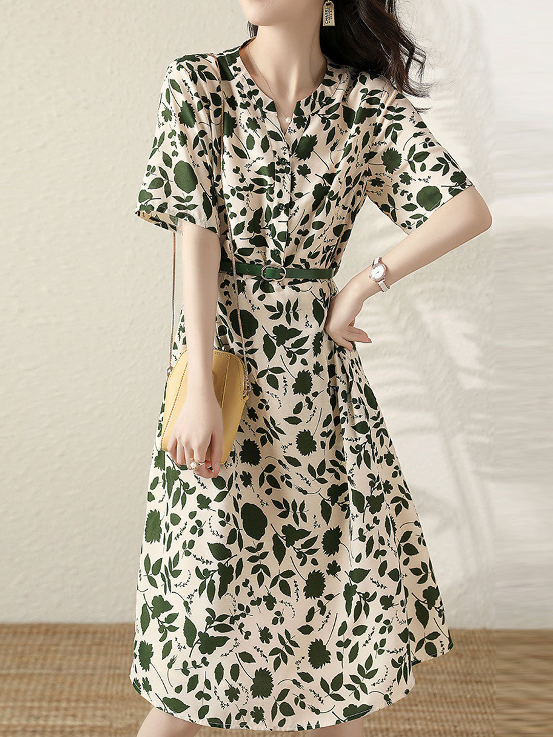 Emma Chic V-Neck Floral Printed Dress