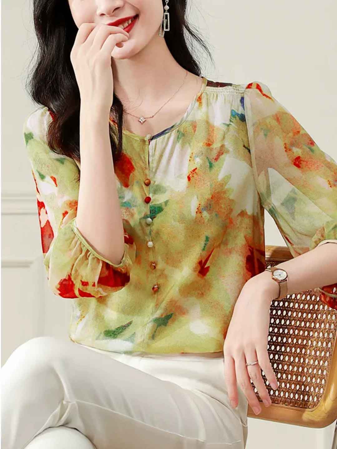 Victoria Loose Crew Neck Printed Blouse
