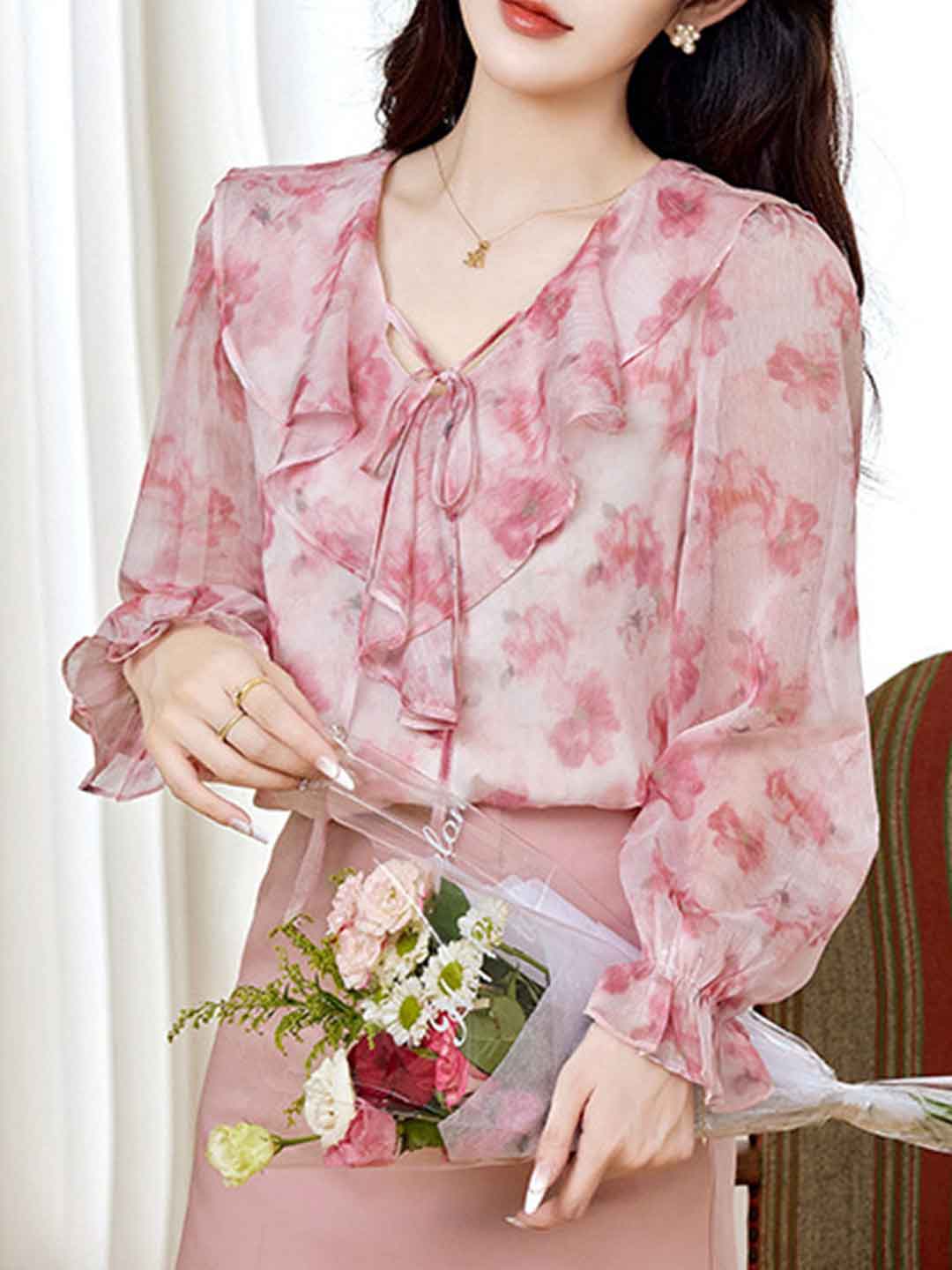 Avery Elegant V-Neck Flared Sleeve Printed Top