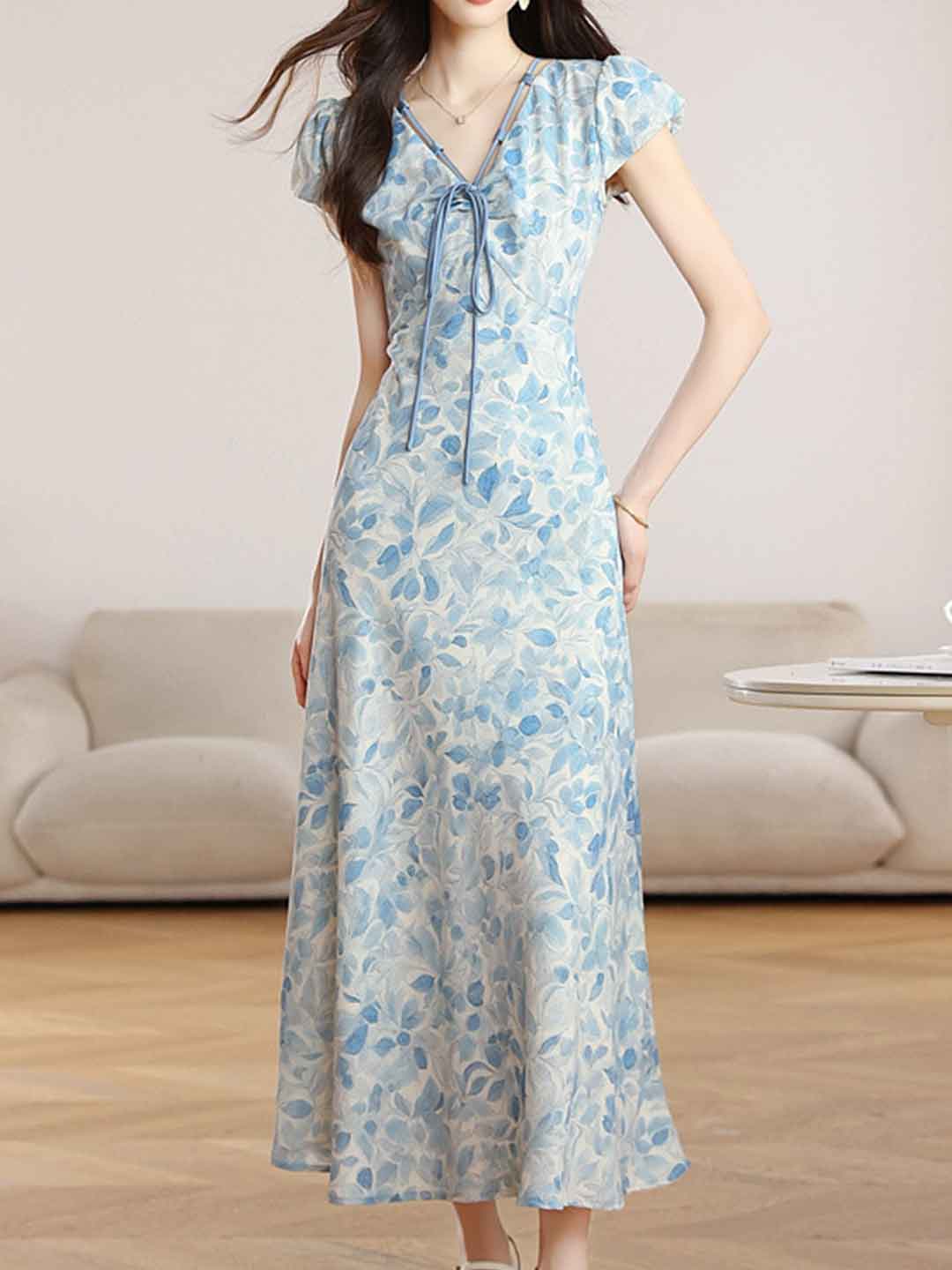 Chloe Elegant V-neck Waisted Printed Dress