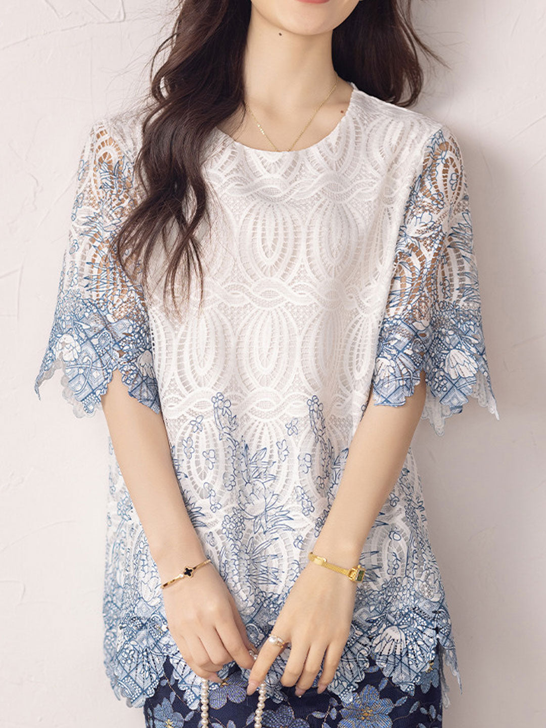 Ava Loose Crew Neck Hollowed Lace Top