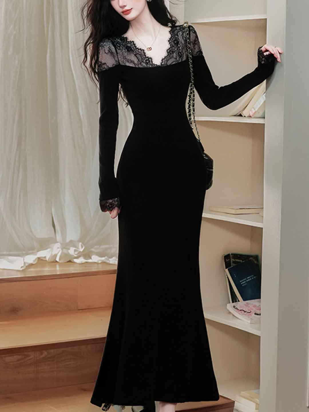 Ella Elegant V-neck Lace Knitted Dress