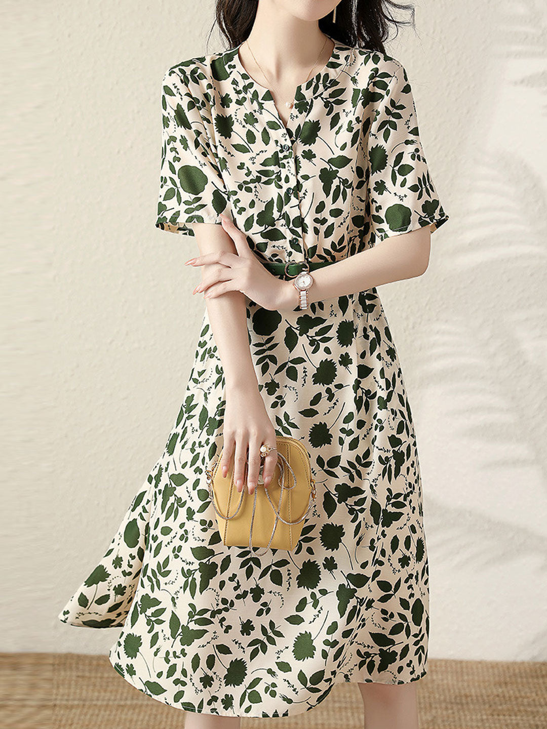 Emma Chic V-Neck Floral Printed Dress