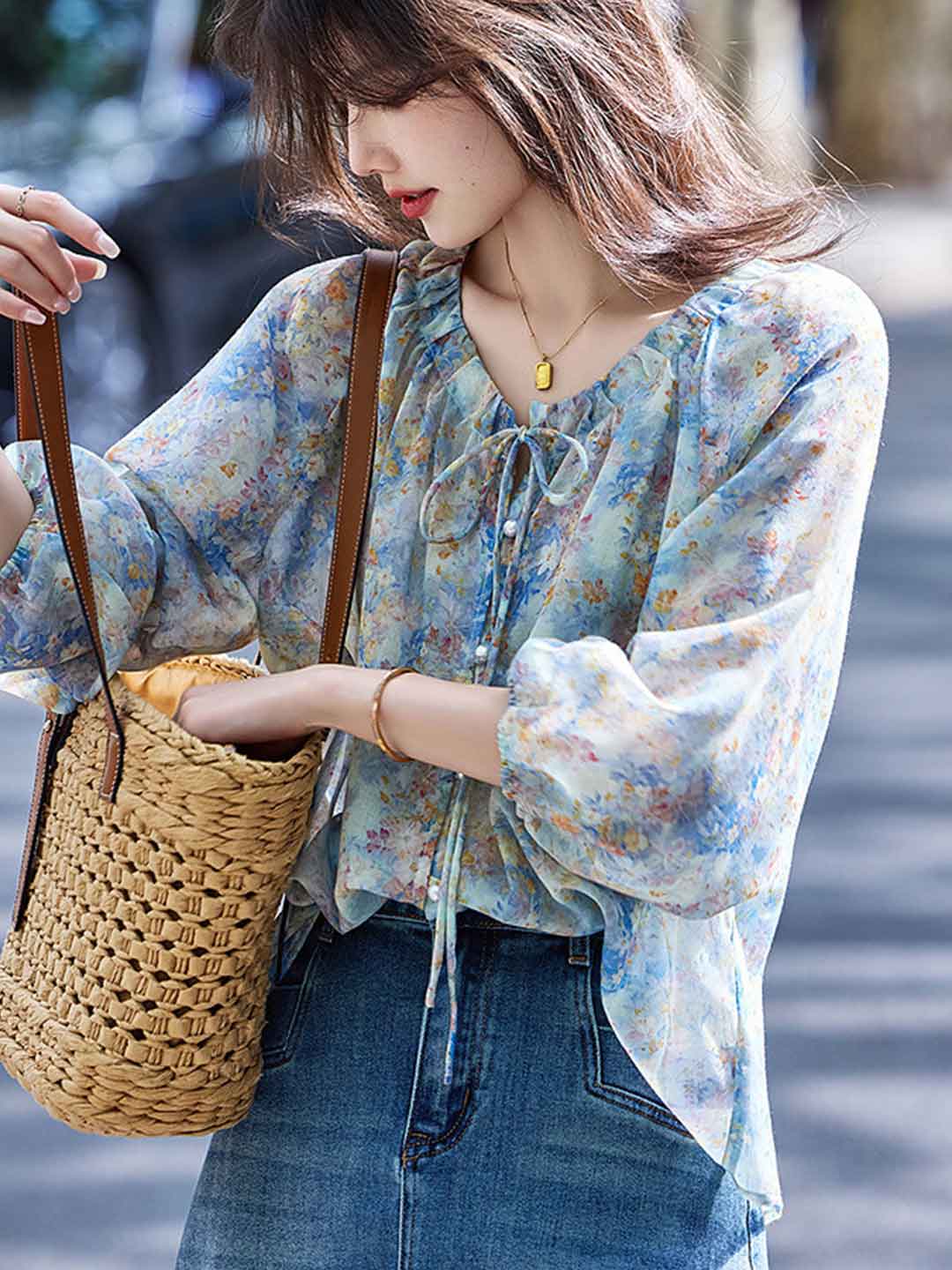 Kaitlyn Chic V-Neck Floral Chiffon Top