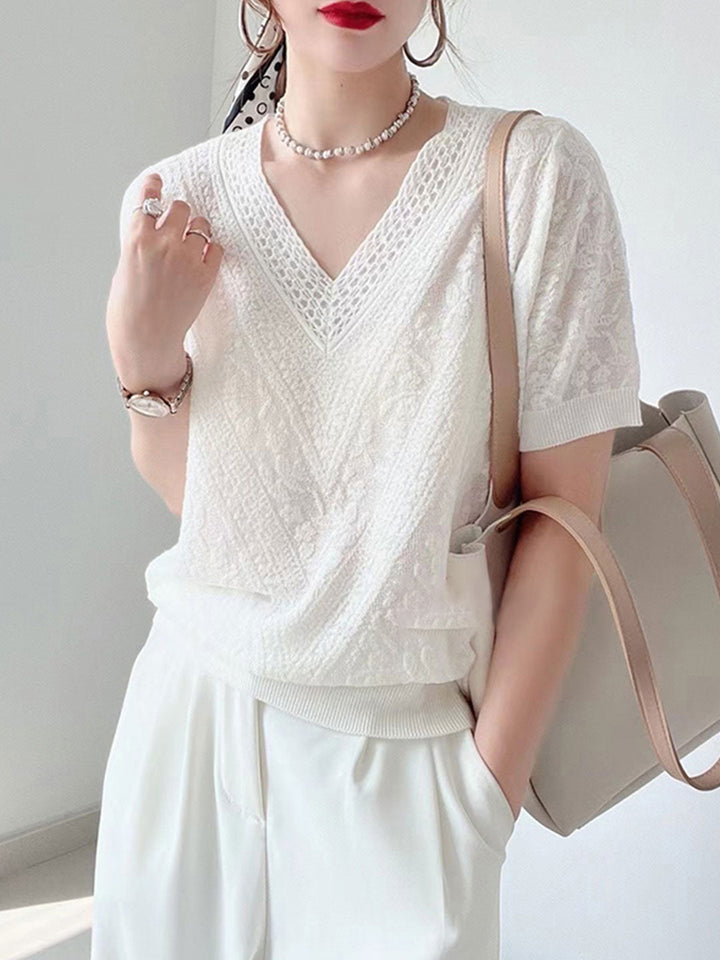 Mia Classic V-neck Knitted Sweater