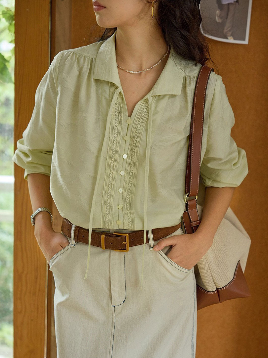 Zoe Vintage V-Neck Lace Shirt