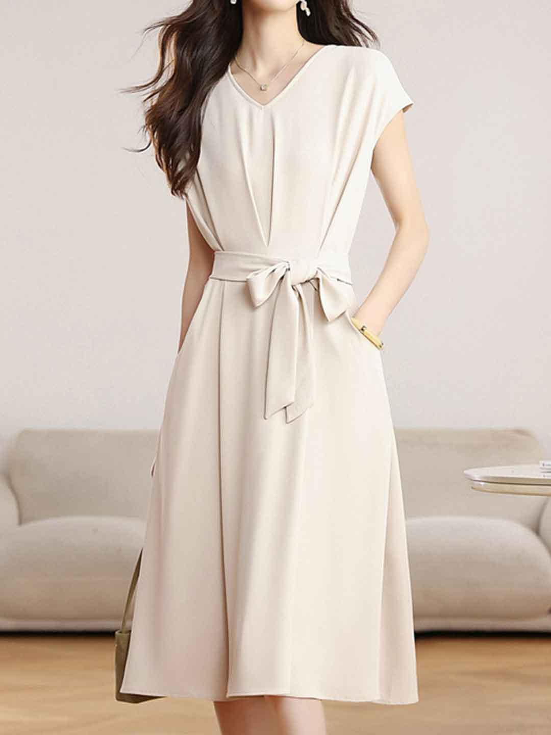 Elizabeth Daily V-Neck Solid Color Chiffon Dress