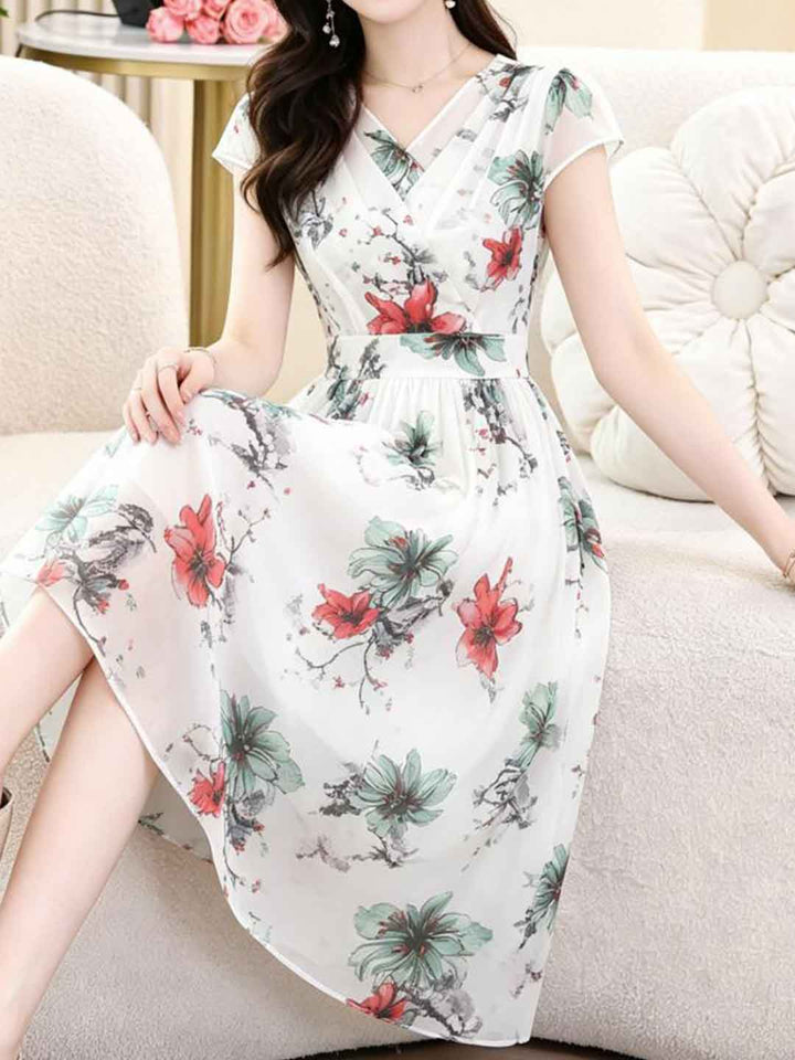 Kayla Slim V-Neck Chiffon Printed Dress