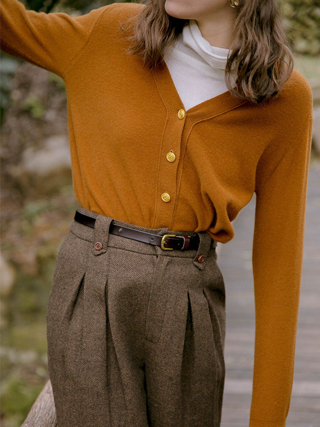 Naomi Vintage V-Neck Knitted Cardigan