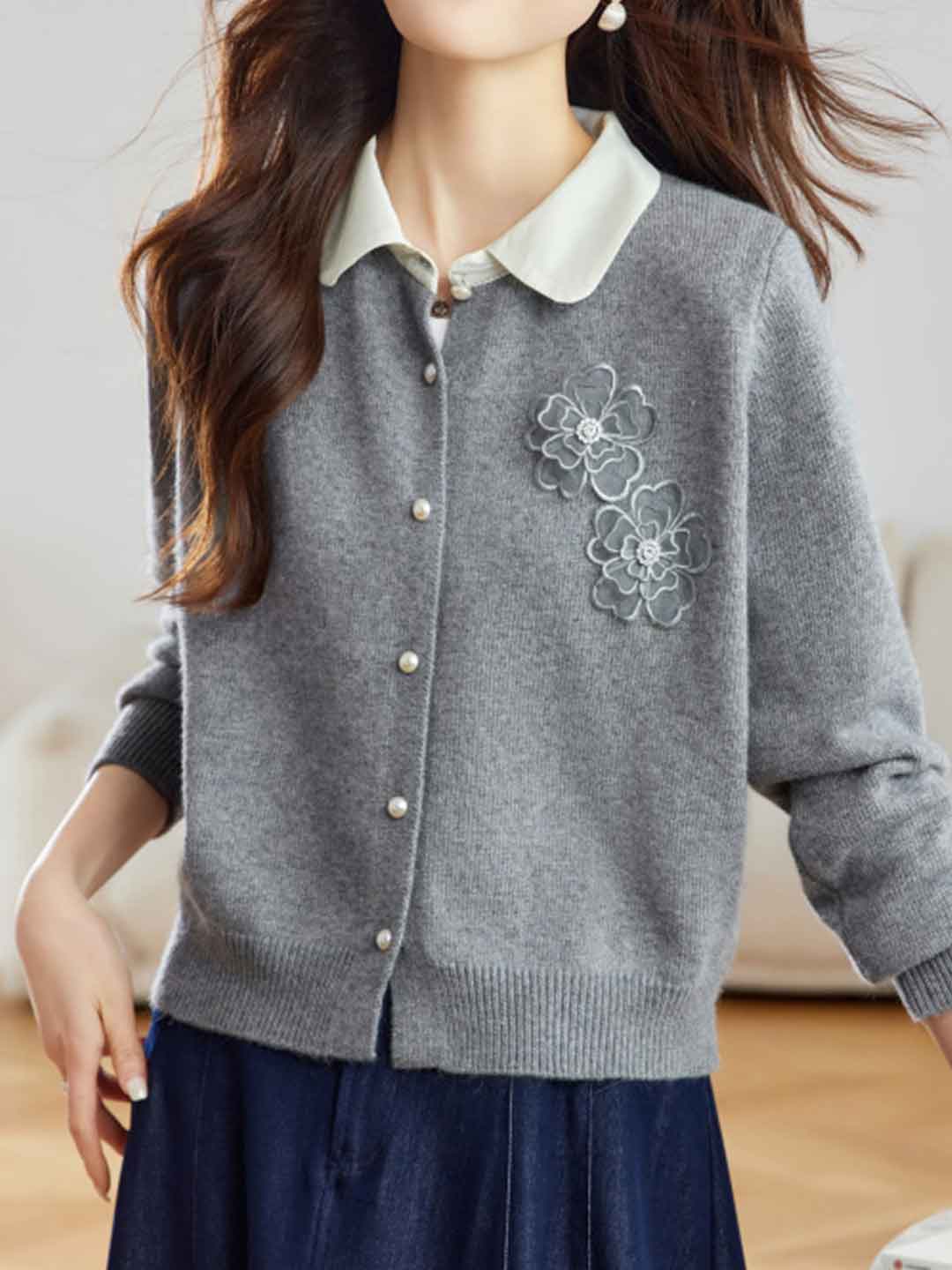 Kayla Crew Neck Flowers Beaded Knitted Cardigan