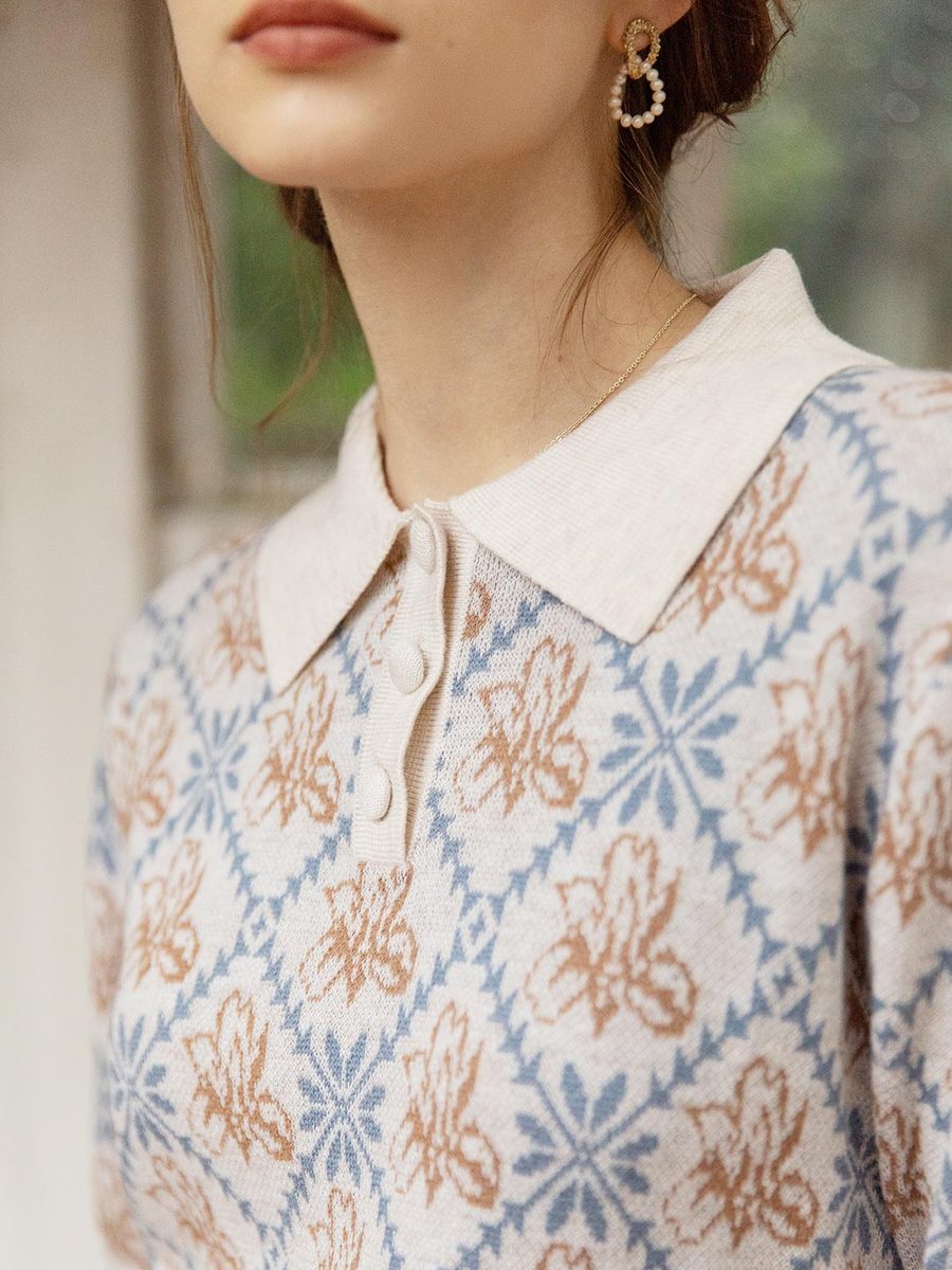 Roselili Slim Fit Knit Pullover-Beige