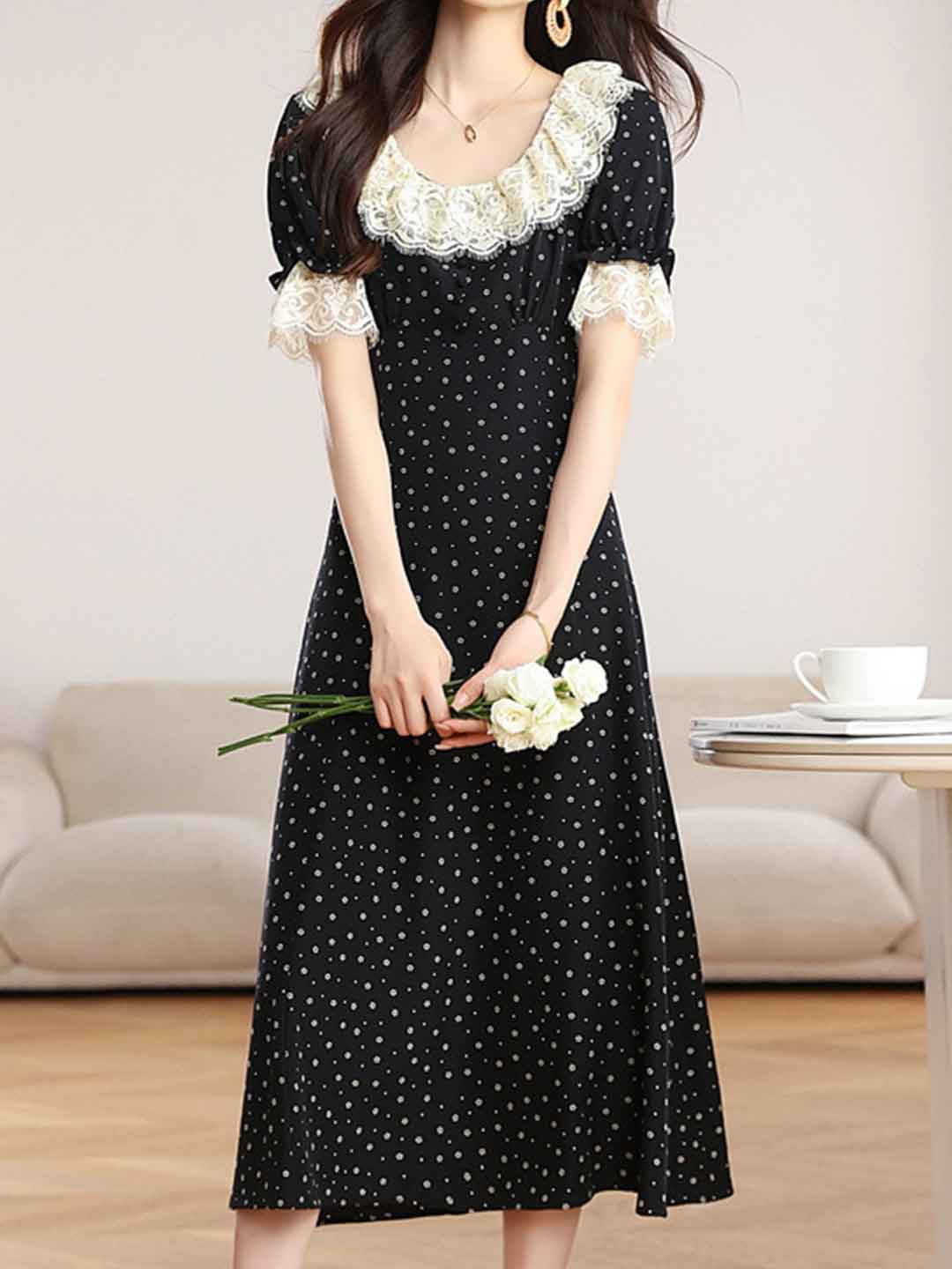 Emily Retro Ruffled Collar Floral Dress