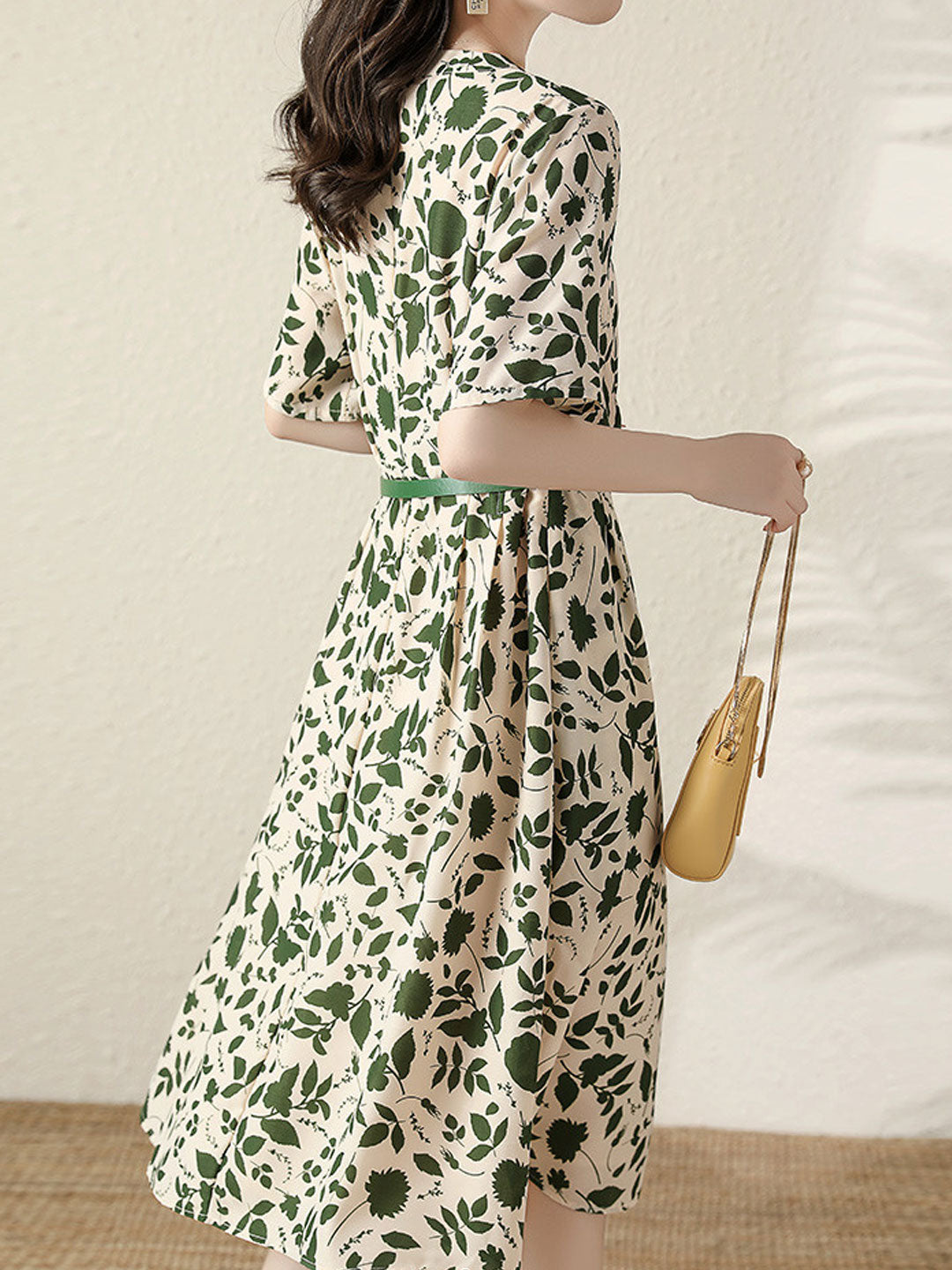 Emma Chic V-Neck Floral Printed Dress