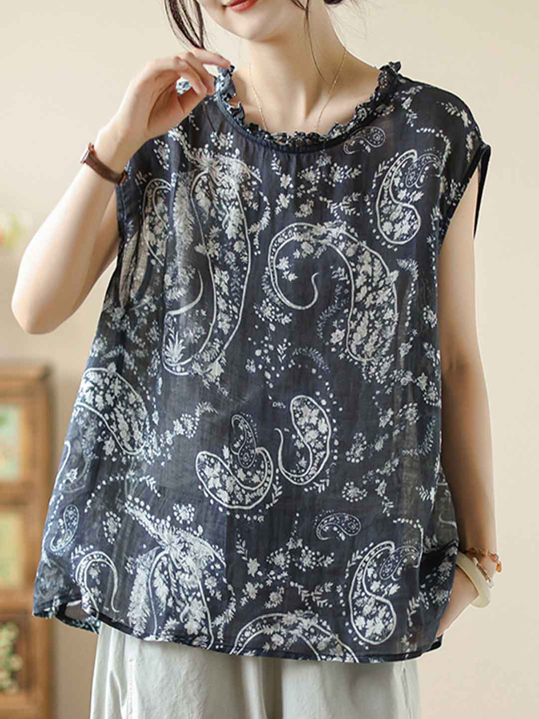 Ava Casual Auricular Collar Printed Top