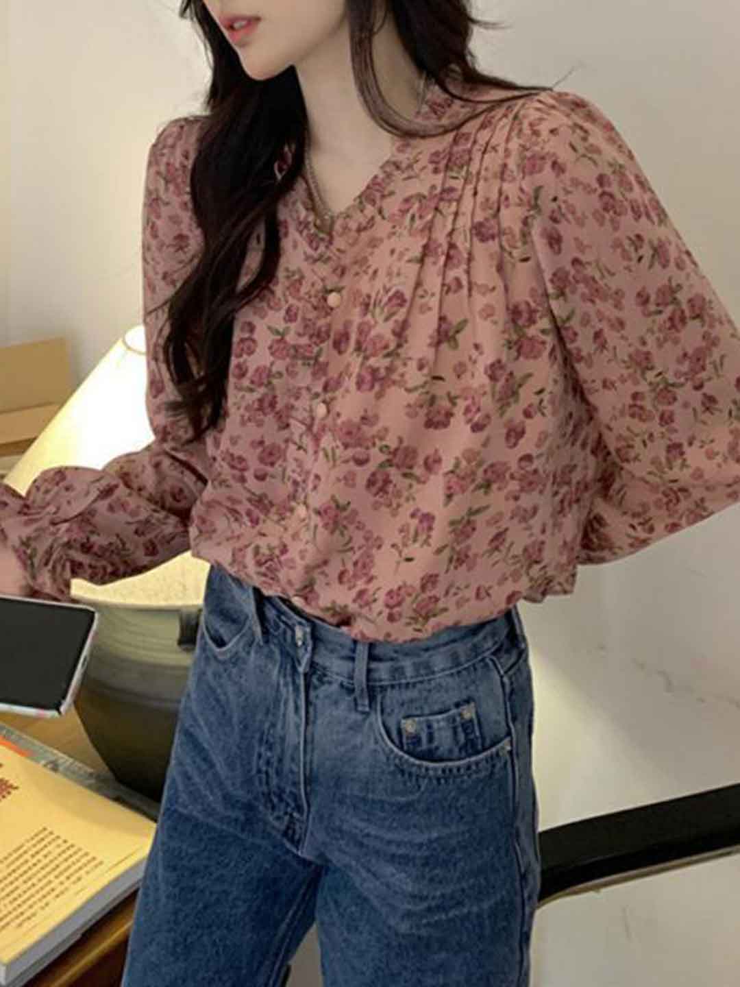 Nevaeh Retro V-Neck Ruffle Floral Blouse