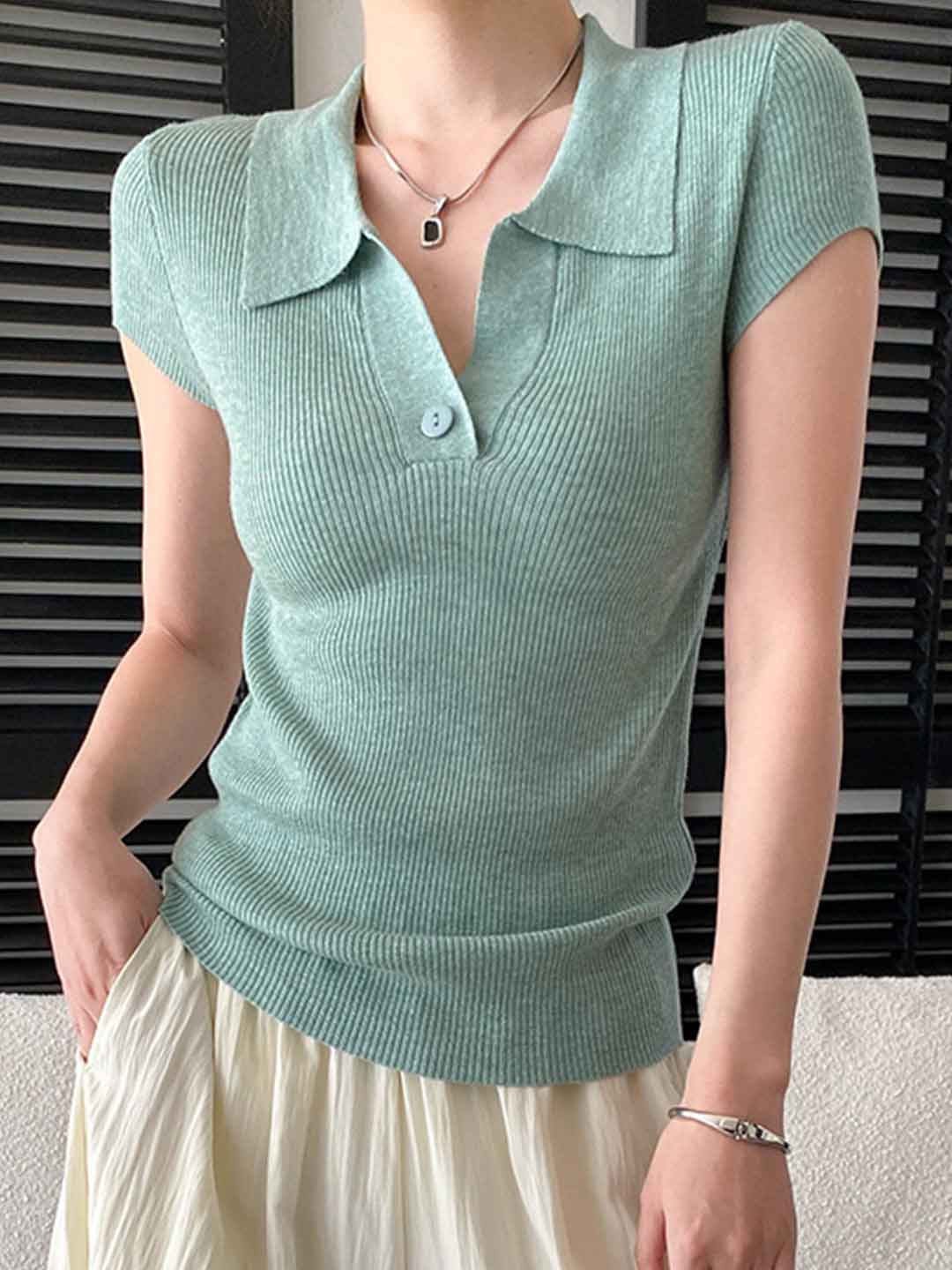 Lily Slim Lapel Solid Color Knitted Top