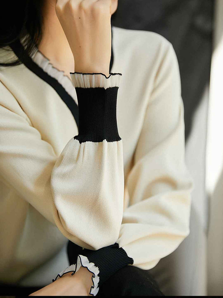 Lily Vintage Petal Collar Knitted Top