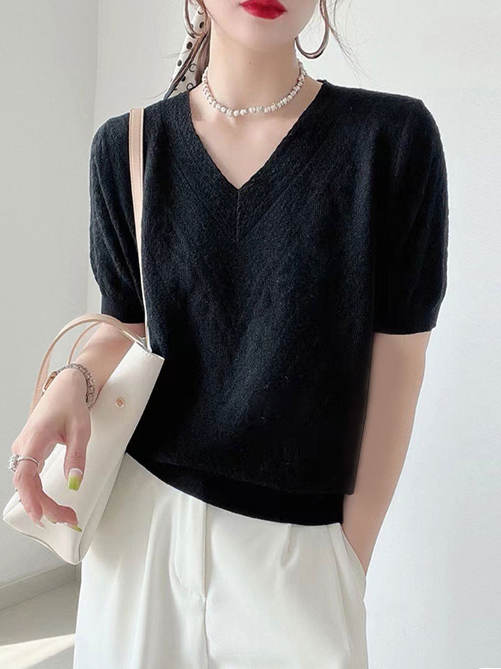 Mia Classic V-neck Knitted Sweater