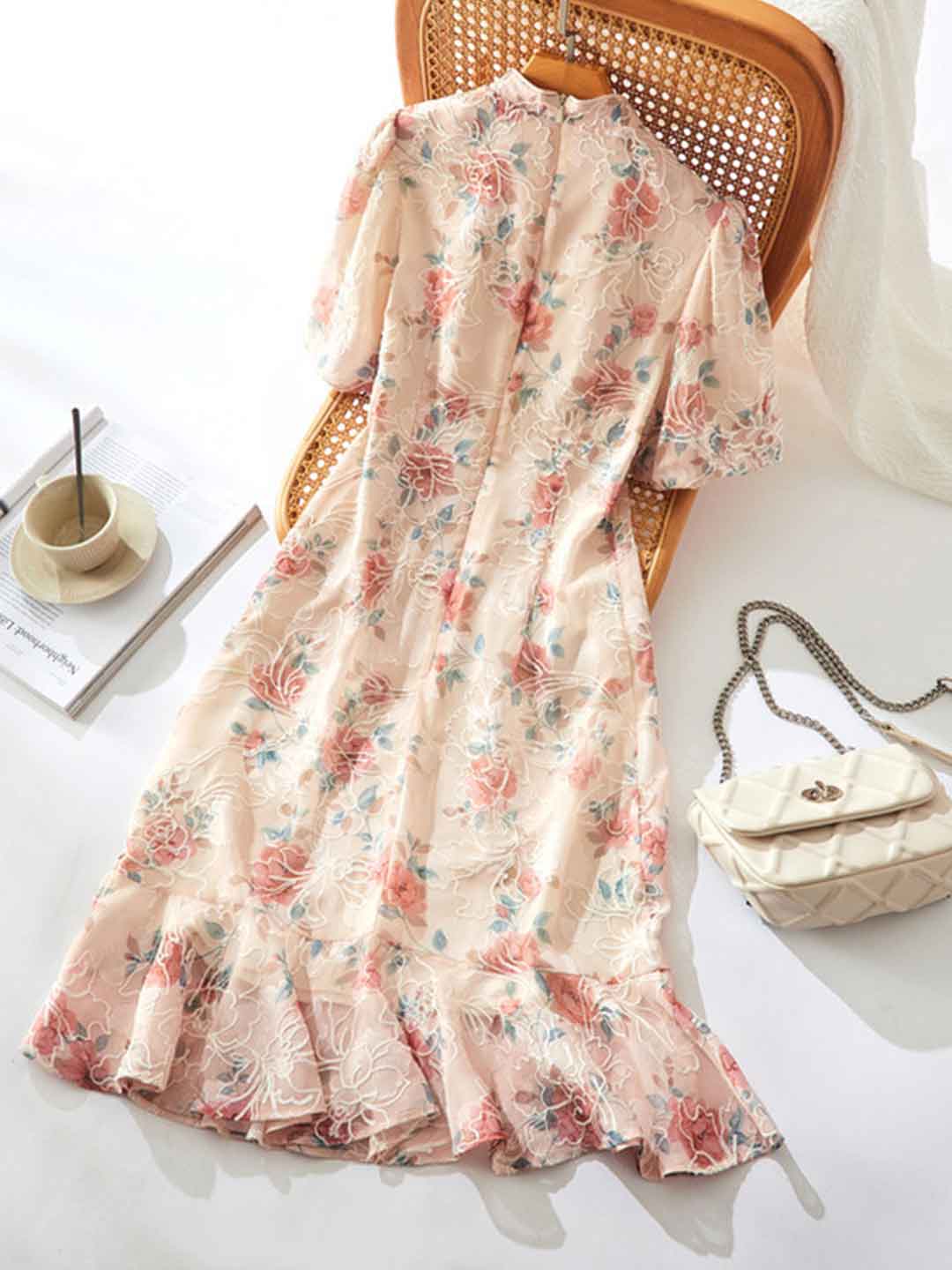 Emma Retro Puff Sleeve Embroidered Lace Dress