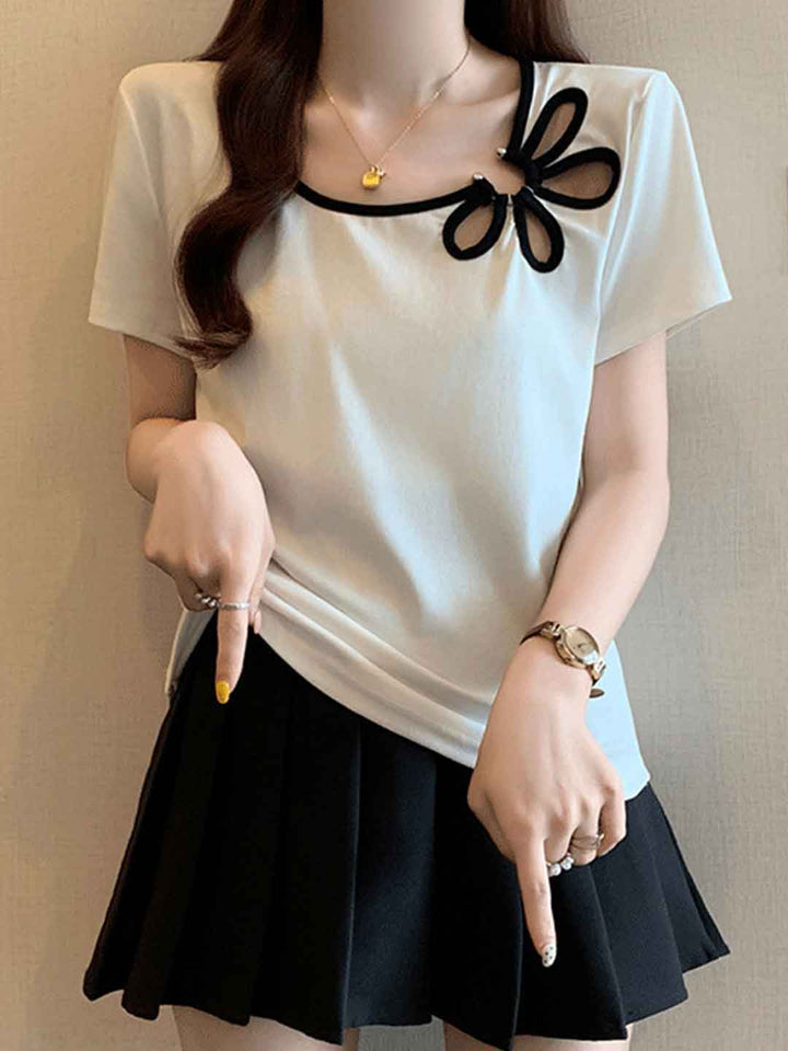 Khloe Slim Crew Neck Hollowed Flower Top