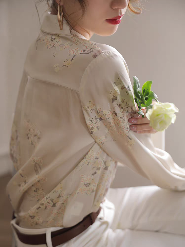 Emma Retro Lapel Printed Shirt