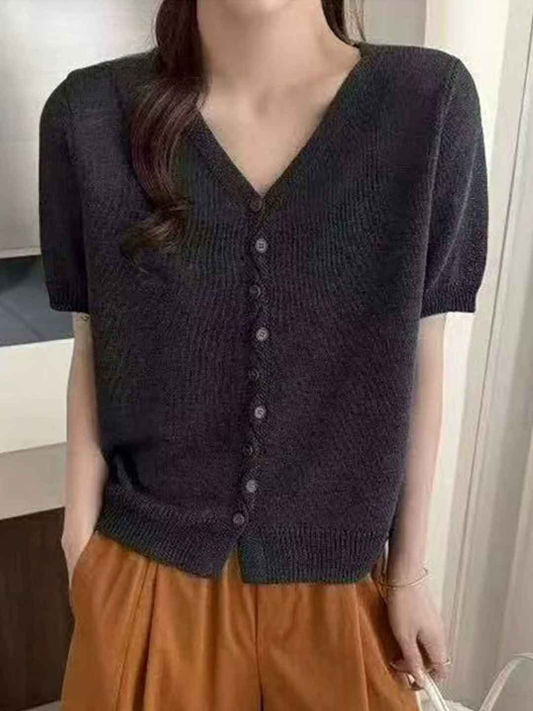 Chloe Casual V-Neck Buttons Solid Color Knitted Top