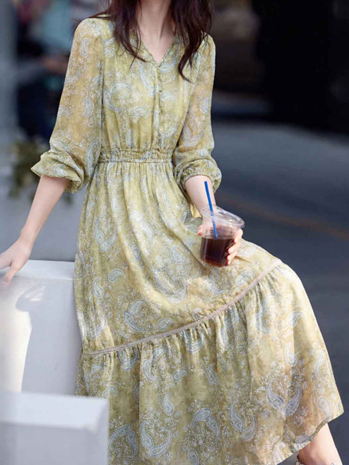 Julia Retro V-Neck Printed Elastic Waist Dress