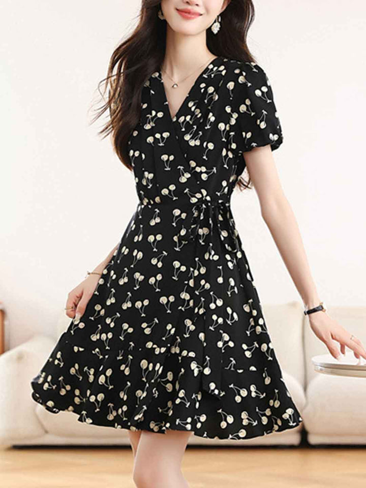 Mia Slim V-Neck Puff Sleeve Floral Dress