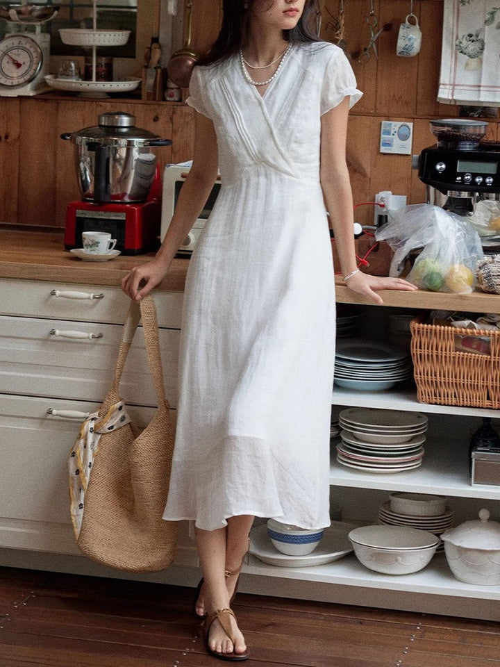 Mia Elegant V-Neck Waisted Dress