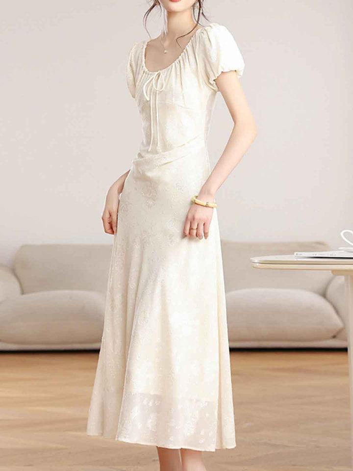 Chloe Elegant Crew Neck Puff Sleeve Jacquard Dress