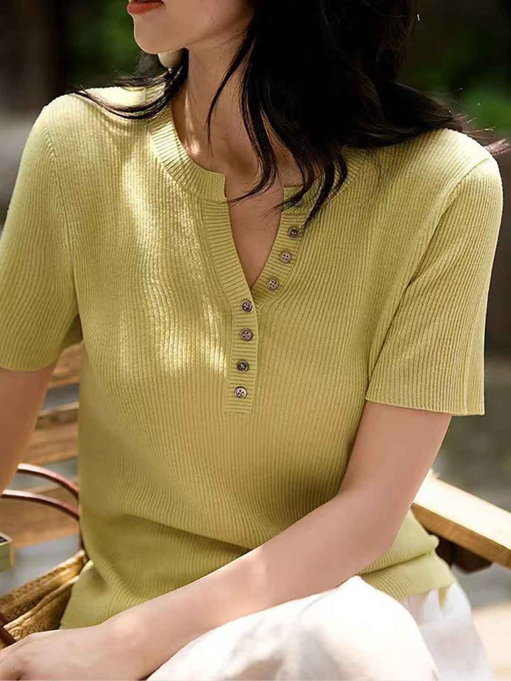 Lily Slim V-Neck Buttons Solid Color Top