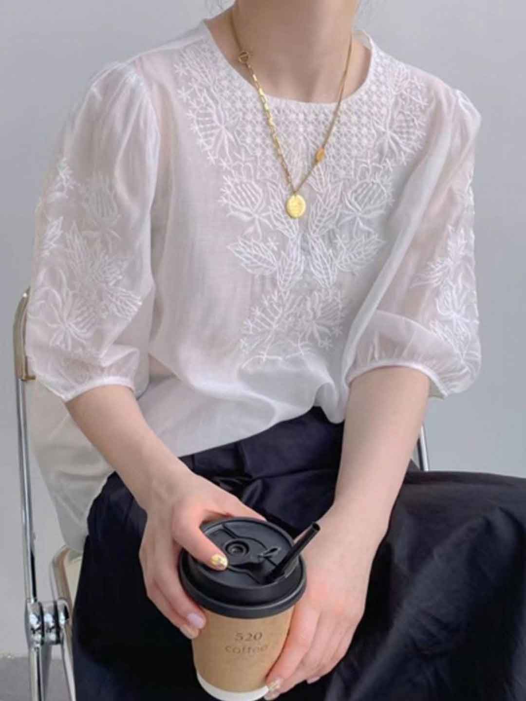 Ava Retro Crew Neck Puff Sleeve Embroidered Top