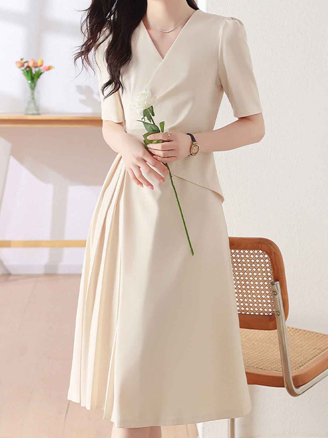 Emily Slim V-Neck Pleated Dress