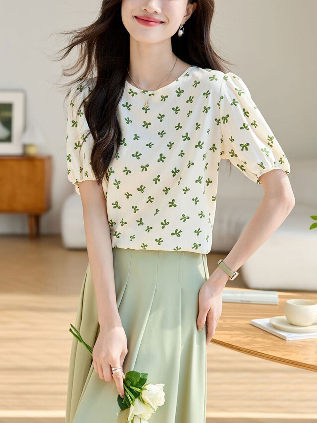 Isabella Classic Crew Neck Printed Chiffon Top