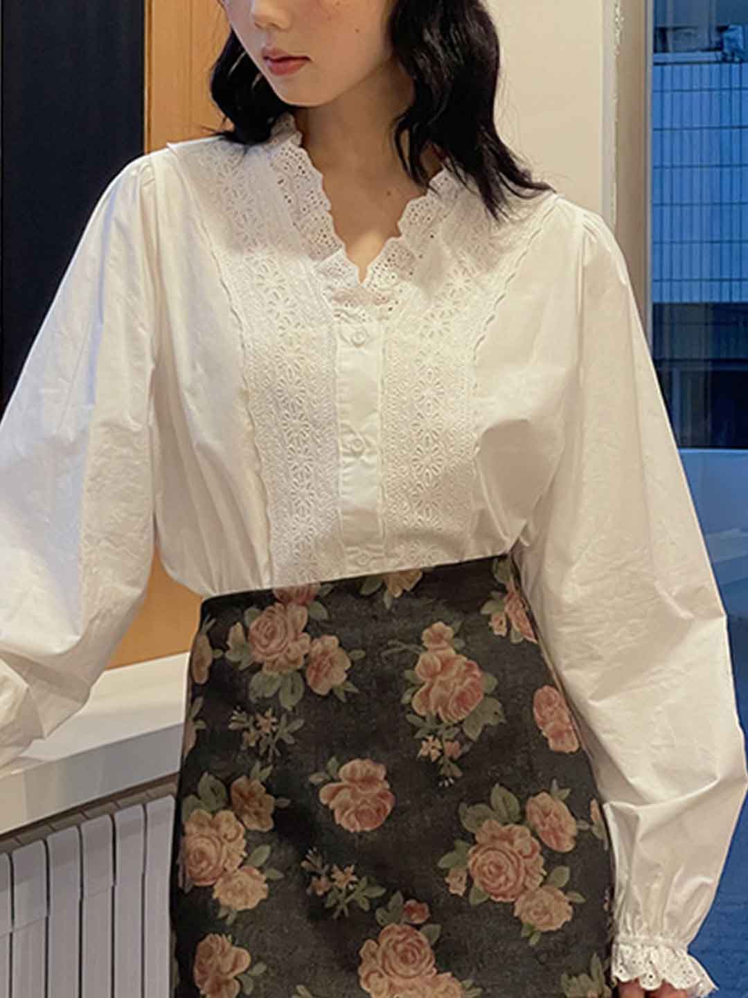 Mia Retro V-Neck Crocheted Lace Trim Top