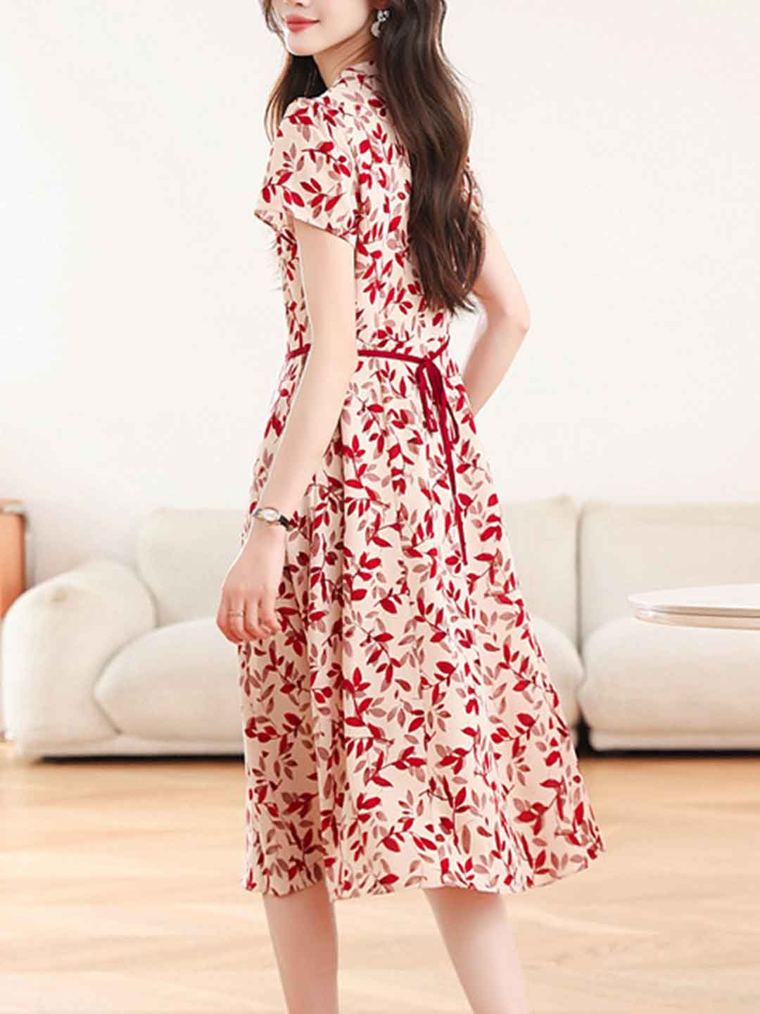 Abigail Daily V-Neck Printed Chiffon Dress
