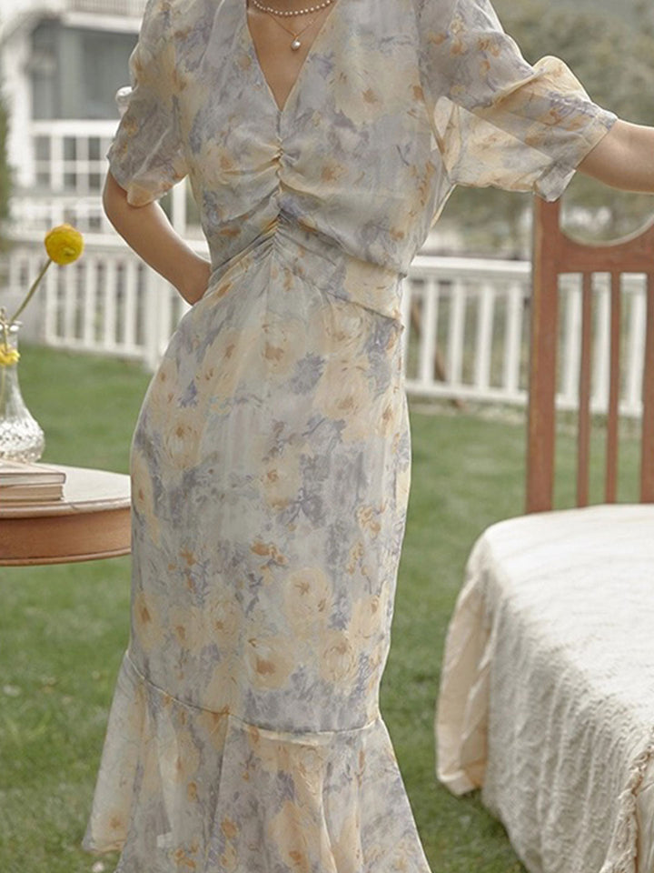 Eva Retro V-Neck Printed Floral Dress
