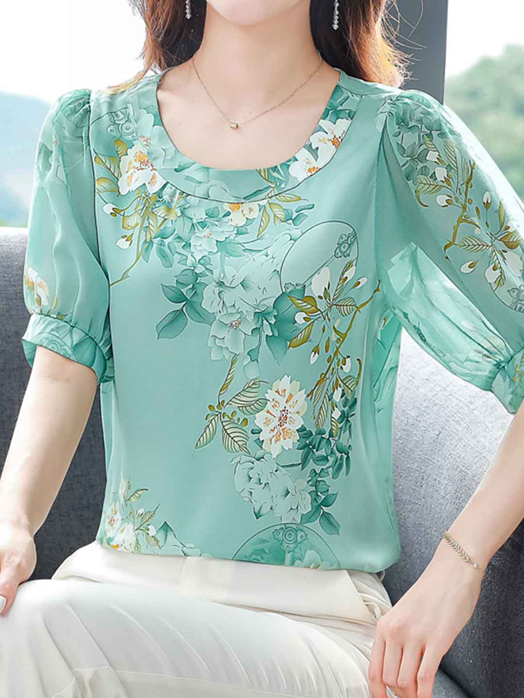 Taylor Loose Crew Neck Floral Printed Top